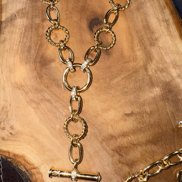 Links That Bind Vintage Gold Chain Necklace and Bracelet Set - Picture 5 of 13